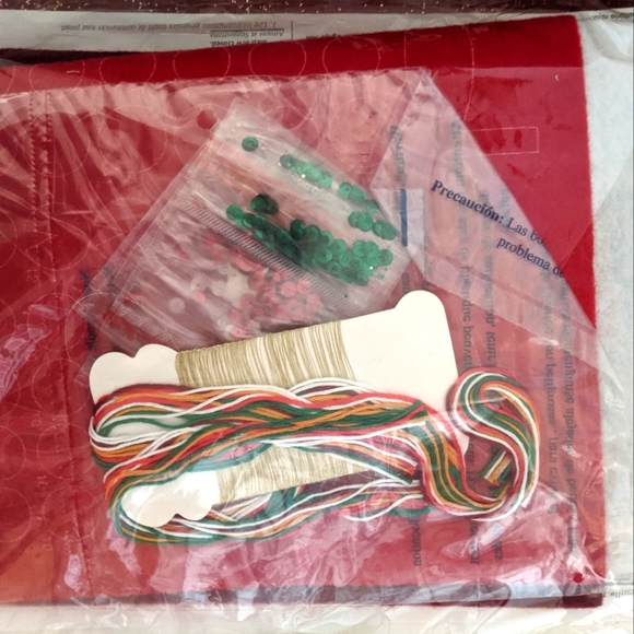 NEW Bucilla Felt Christmas Stocking Kit.  Creates a Beautiful Gift! - Picture 4 of 5